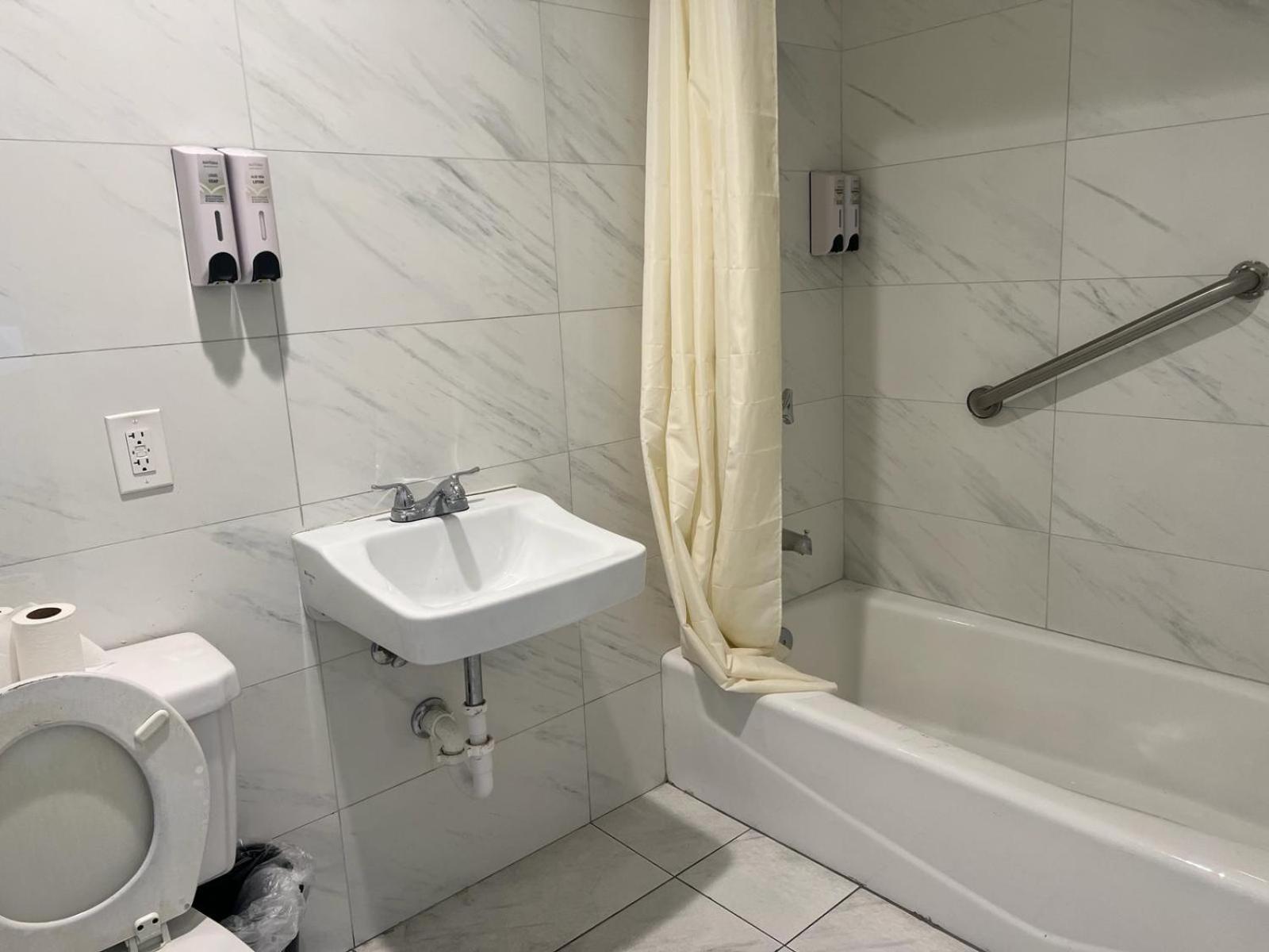 Pomona Inn Экстерьер фото